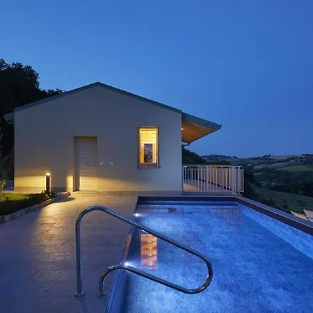 Piticchio Apartment